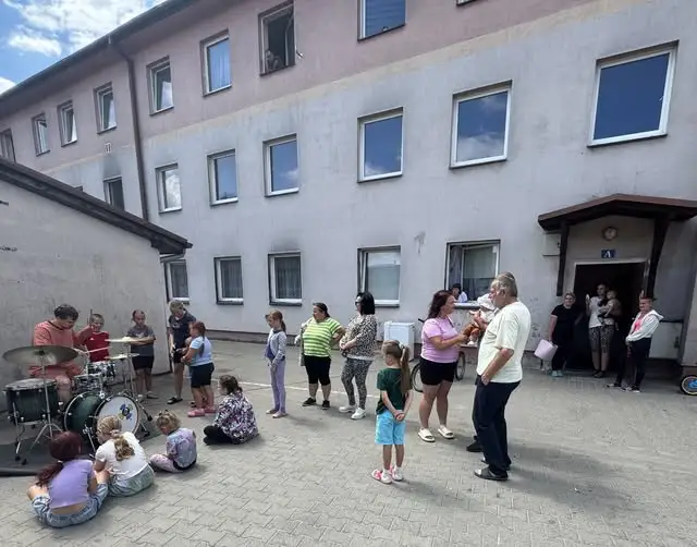 Muzyczne warsztaty perkusyjne w Kościanie – dzieci i młodzież odkrywały rytm