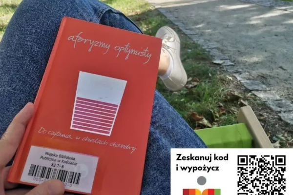 Światowy Dzień Optymisty w bibliotece – radosne książki na półkach