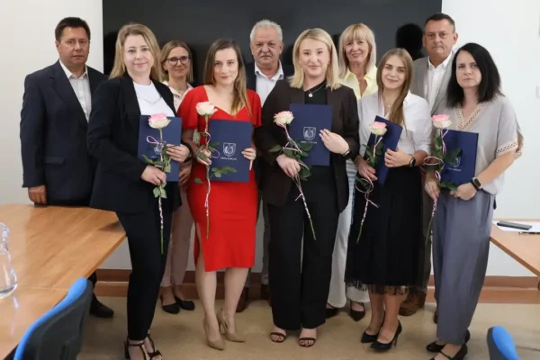 Nauczyciele z gminy Kościan otrzymali akty awansu zawodowego