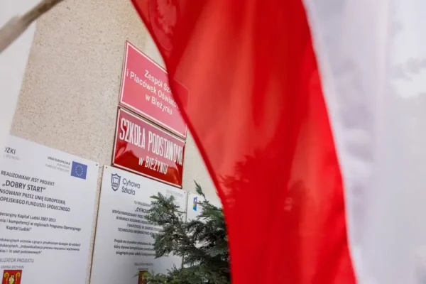 Rok szkolny 2026/2027 rozpoczęty – życzenia i harmonogram autobusów w gminie Krzywiń