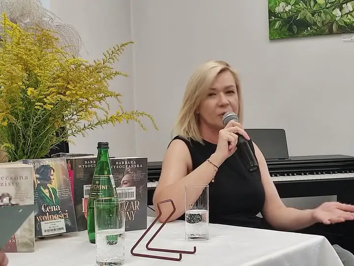 Barbara Wysoczańska spotkała się z czytelnikami w Śmiglu
