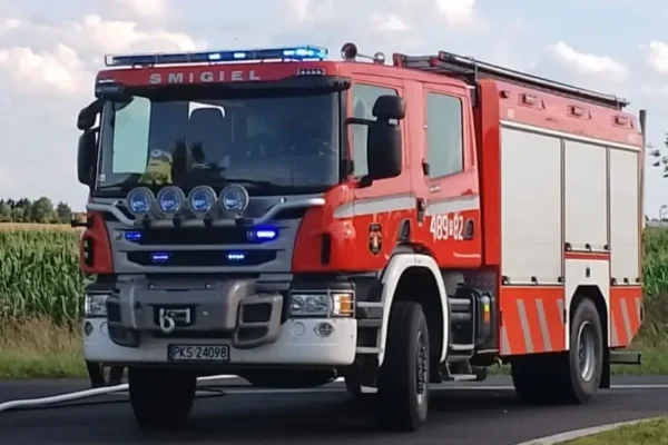 Pożar czy awaria? Interwencja straży na S5 pod Kościanem
