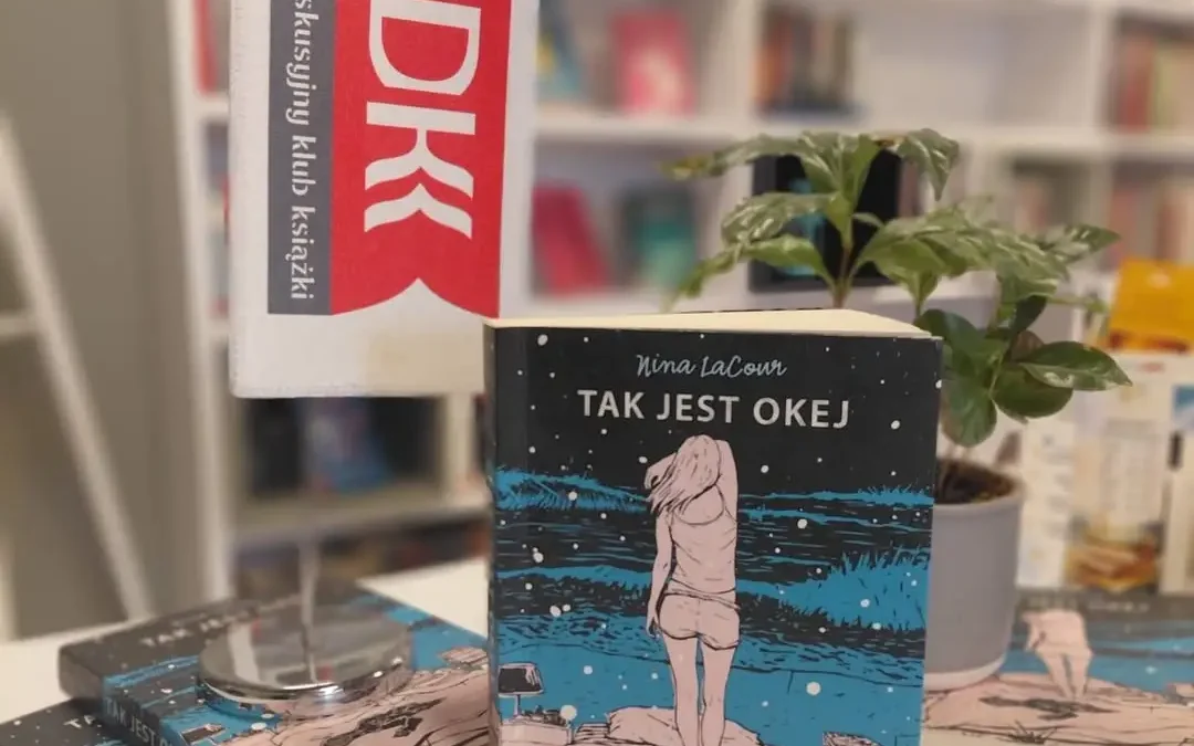 Młodzieżowy Klub Książki w Czempiniu omówił powieść Niny LaCour „Tak jest okej”