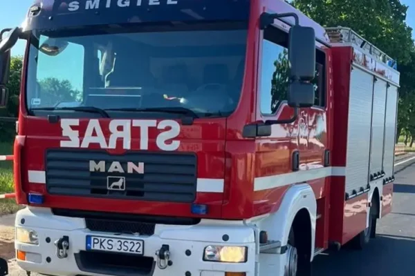 Nocna akcja strażaków w Śmiglu – otwierali mieszkanie na ulicy Północnej
